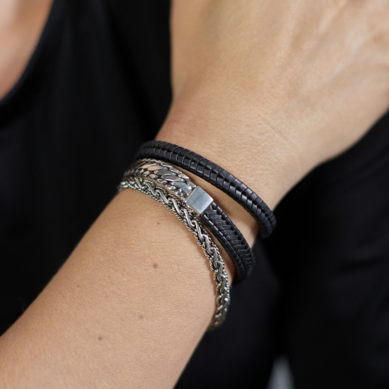 SILK 275BLK ZILVER/LEER ARMBAND ZWART CHEVRON COLLECTIE