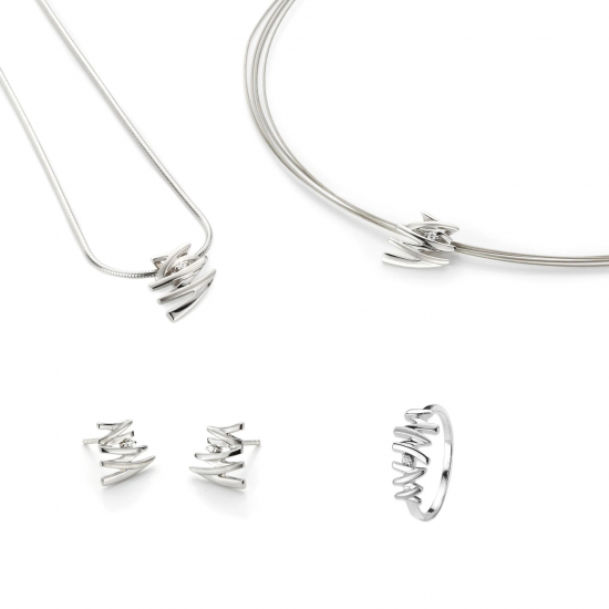 GALA DESIGN J0093 ZILVEREN COLLIER MET HANGER TOKYO GALA DESIGN J0093 ZILVEREN COLLIER MET HANGER TOKYO