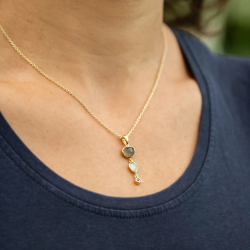 RABINOVICH 82202356 VERGULD ZILVEREN COLLIER MET HANGER MET MAANSTEEN-CHALCEDOON-TOPAAS BELVEDERE