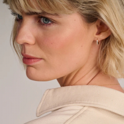BLUSH LG7029Y GEELGOUDEN OORRINGEN MET LAB GROWN DIAMOND 0.45CT