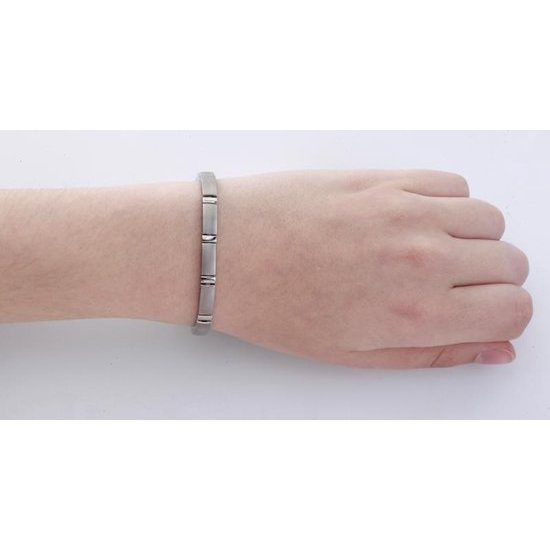 BOCCIA 0371-01 TITANIUM ARMBAND MAT-GLANZEND BOCCIA 0371-01 TITANIUM ARMBAND MAT-GLANZEND