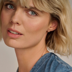 BLUSH 7378YZI GEELGOUDEN OORKNOPPEN ZIRKONIA