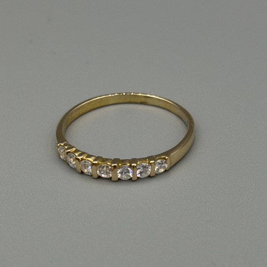 14KT GOUDEN ZIRKONIA MEMOIRE RING