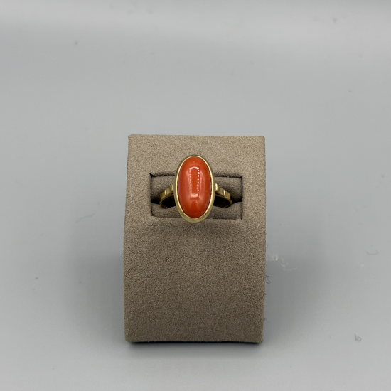 14KT GOUDEN RING MET BLOEDKORAAL