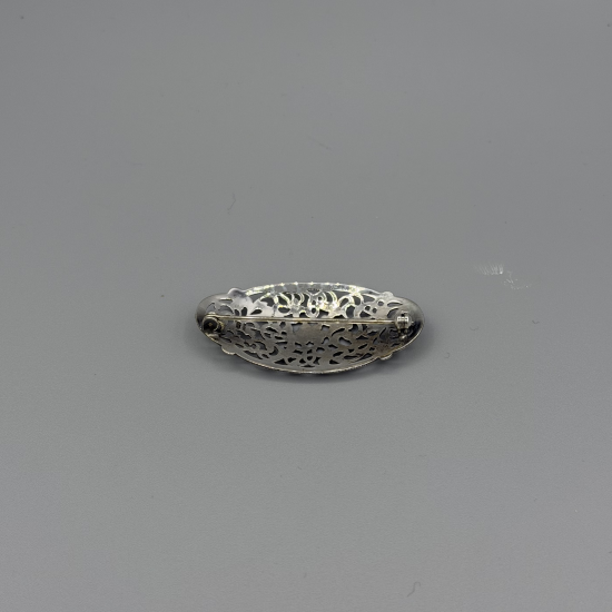 ZILVEREN BROCHE MET BLOEMMOTIEF