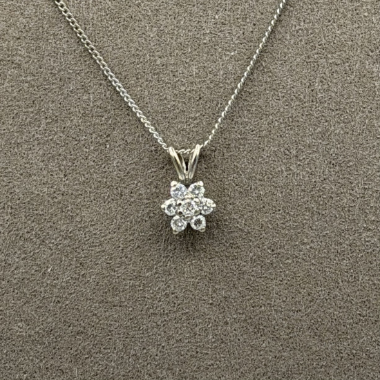 14KT WITGOUDEN COLLIER MET DIAMANT