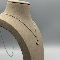 14KT WITGOUDEN COLLIER MET DIAMANT