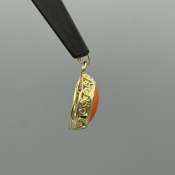 14KT GOUDEN HANGER BLOEDKORAAL