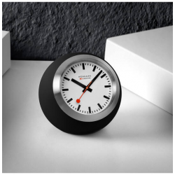 MONDAINE M660.30335.16SBO BUREAUKLOK ZWART