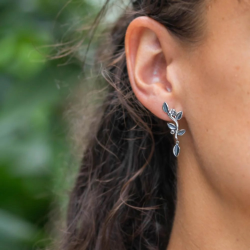 RABINOVICH 81604097 ZILVEREN OORHANGERS MET TOERMALIJN EN ZIRKONIA LEAF VINE