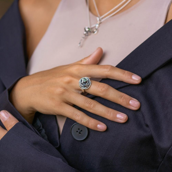 RABINOVICH 79003024 ZILVEREN RING MET GROENE KWARTS CURLICUE