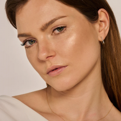 BLUSH 7318YZI GEELGOUDEN OORRINGEN MET ZIRKONIA