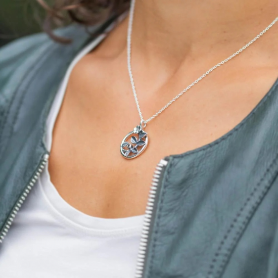 RABINOVICH 81602097 ZILVEREN COLLIER MET HANGER MET TOERMALIJN EN ZIRKONIA LEAF VINE