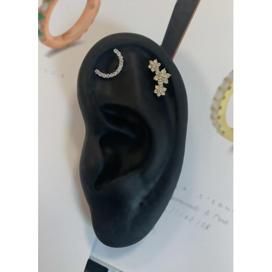 CULET JEWELLERY GCJ1448 18K GOUDEN PIERCING MET NATUURLIJKE DIAMANT TRIANGLE