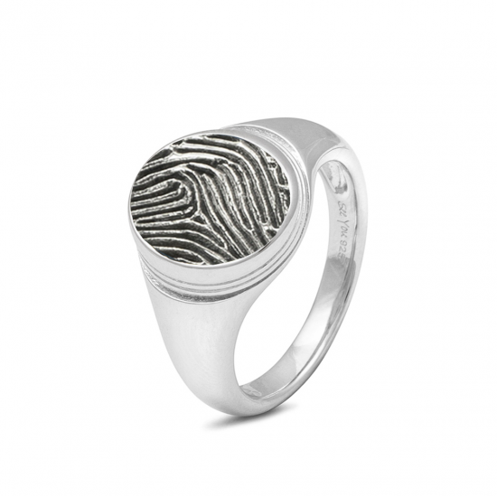 SEE YOU 452S ZILVEREN GERHODINEERDE RING MET ZIRKONIA OVAL STRIPE SIGNET