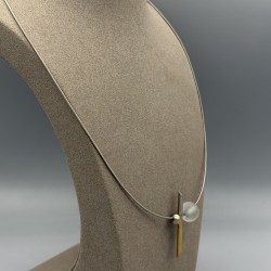 Stalen Spiraal Collier met Geometrische Hanger (18k Goud, Messing & Zirkonia)