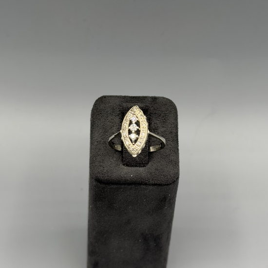 Witgouden Marquise-vormige Diamantring