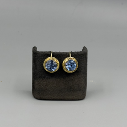 14K Gouden Oorbellen met Blauwe Synthetische Steen