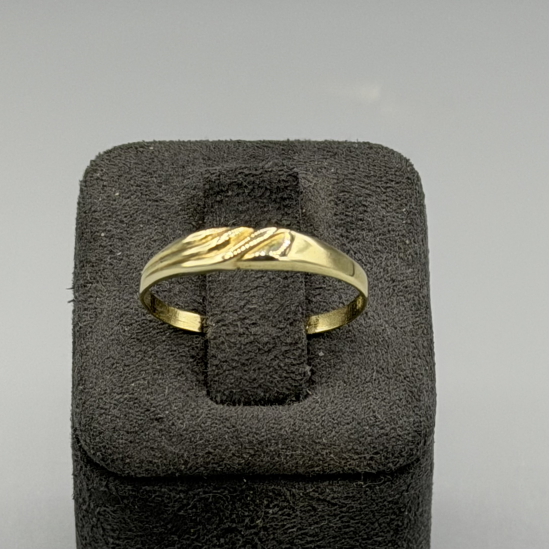 14K Gouden Ring met Bewerkt Motief