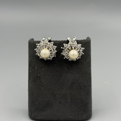 Zilveren Oorclips met Zirkonia en Imitatieparel â?" 15.5 mm