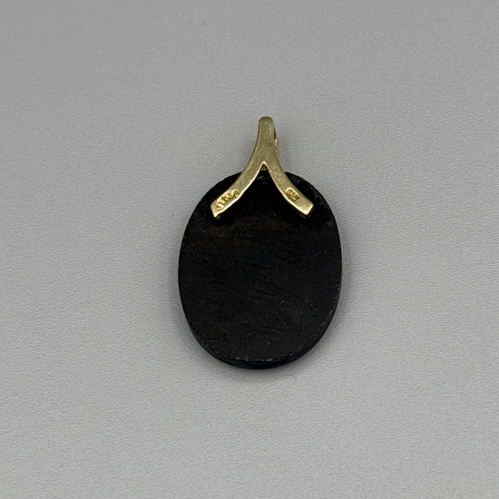 14k Gouden Hanger met Zwarte OnYX ƒ?" Modern & Elegant