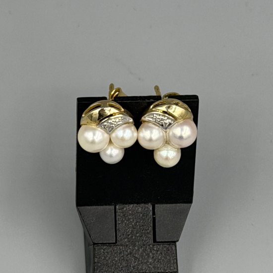 Gouden Oorstekers met Cultivé Parels & Diamant