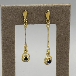 Verfijnde 14k Gouden Oorhangers met Blauwe Saffier