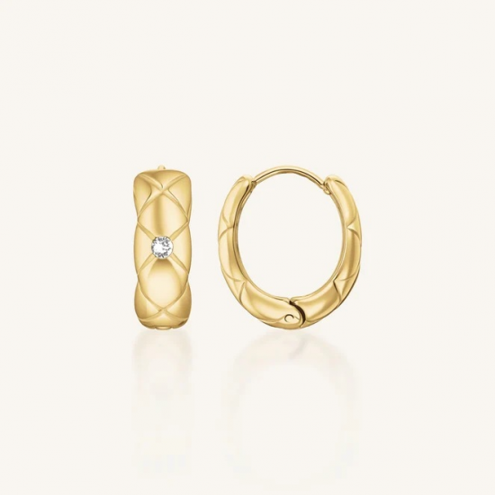 ROSEFIELD JECHG-J1353 VERGULD STALEN OORRINGEN MET SWAROVSKI CRYSTAL STAR HOOPS