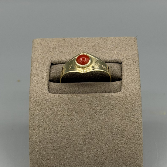 Klassieke 14k Gouden Vintage Ring met Rode Bloedkoraal