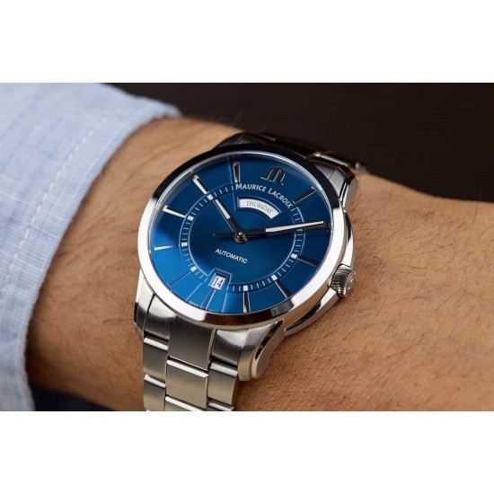 HORLOGES - De Maurice Lacroix Pontos Automatic Day Date PT6358-SS002-430-1  is een prachtig casual Day-Date horloge dat snel uw favoriet zal worden. Maurice  Lacroix staat bekend om zijn uitzonderlijke kwaliteit en het